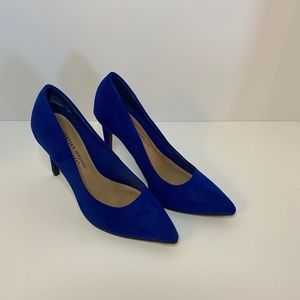 Christian Siriano blue suede heels sz 7